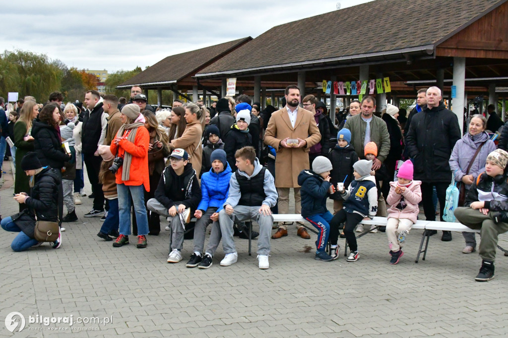 Za nami Dzień Jesiennego Liścia. Dobro rozlało się na miejskim targu