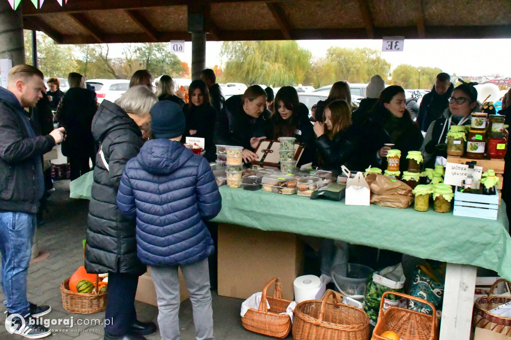 Za nami Dzień Jesiennego Liścia. Dobro rozlało się na miejskim targu