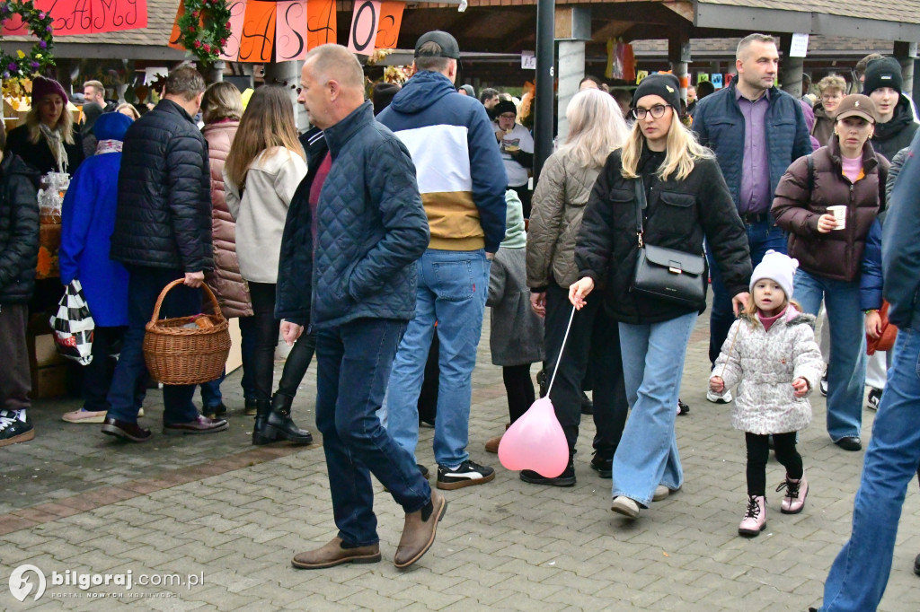 Za nami Dzień Jesiennego Liścia. Dobro rozlało się na miejskim targu