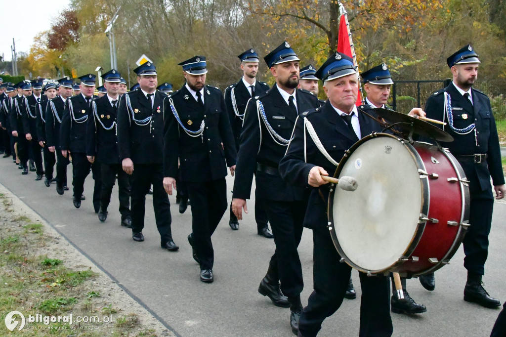 Jest radość w OSP Pisklaki. Jednostka ma nowy bojowy wóz