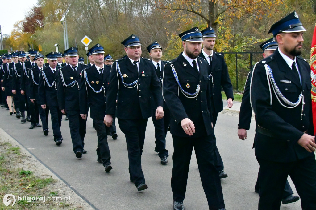 Jest radość w OSP Pisklaki. Jednostka ma nowy bojowy wóz