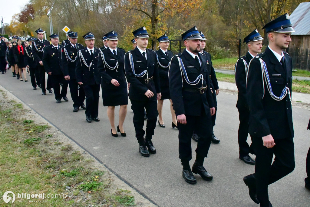 Jest radość w OSP Pisklaki. Jednostka ma nowy bojowy wóz