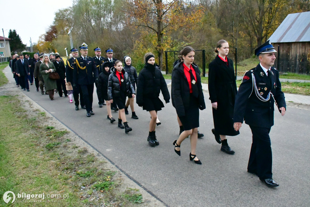 Jest radość w OSP Pisklaki. Jednostka ma nowy bojowy wóz