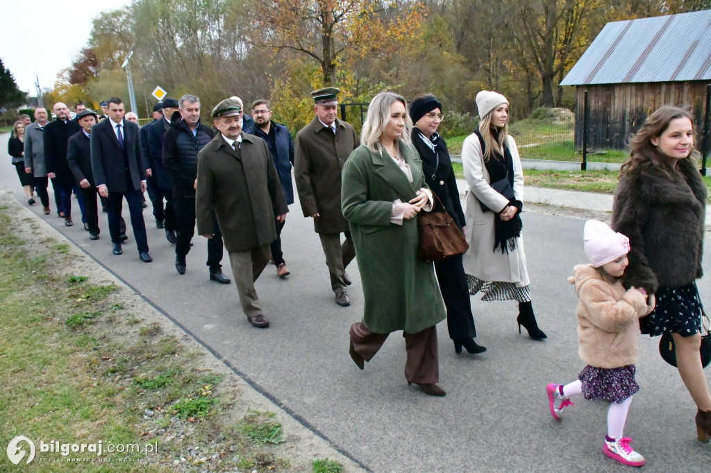 Jest radość w OSP Pisklaki. Jednostka ma nowy bojowy wóz