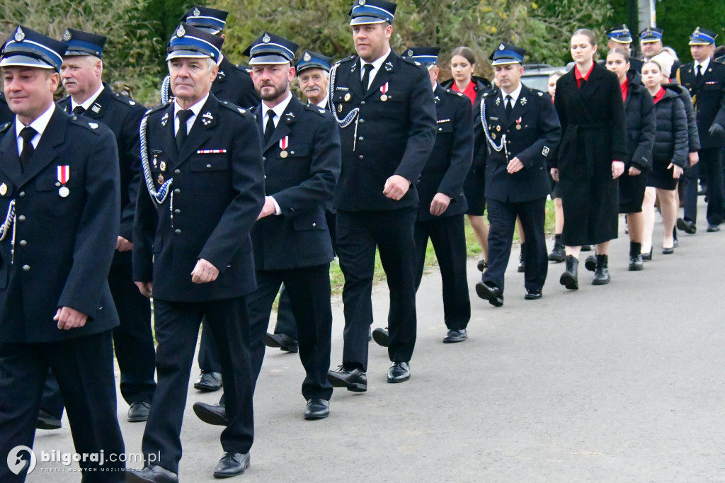 Jest radość w OSP Pisklaki. Jednostka ma nowy bojowy wóz
