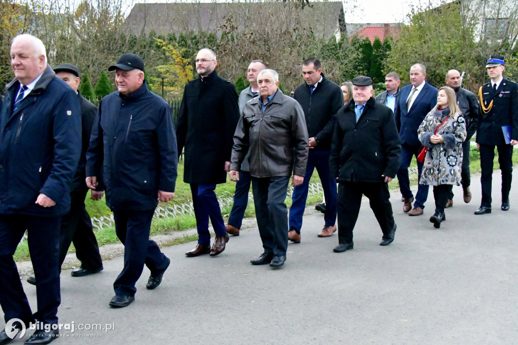 Jest radość w OSP Pisklaki. Jednostka ma nowy bojowy wóz