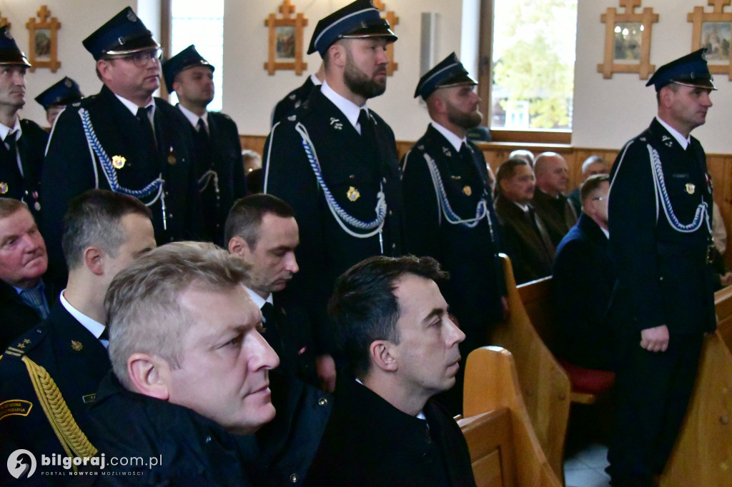 Jest radość w OSP Pisklaki. Jednostka ma nowy bojowy wóz