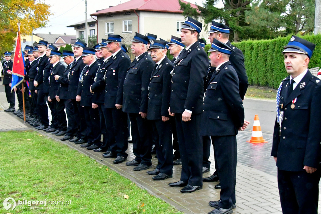 Jest radość w OSP Pisklaki. Jednostka ma nowy bojowy wóz