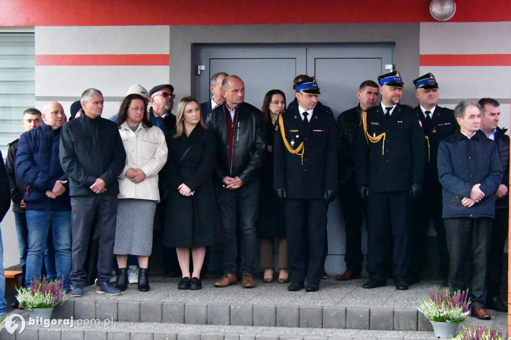 Jest radość w OSP Pisklaki. Jednostka ma nowy bojowy wóz