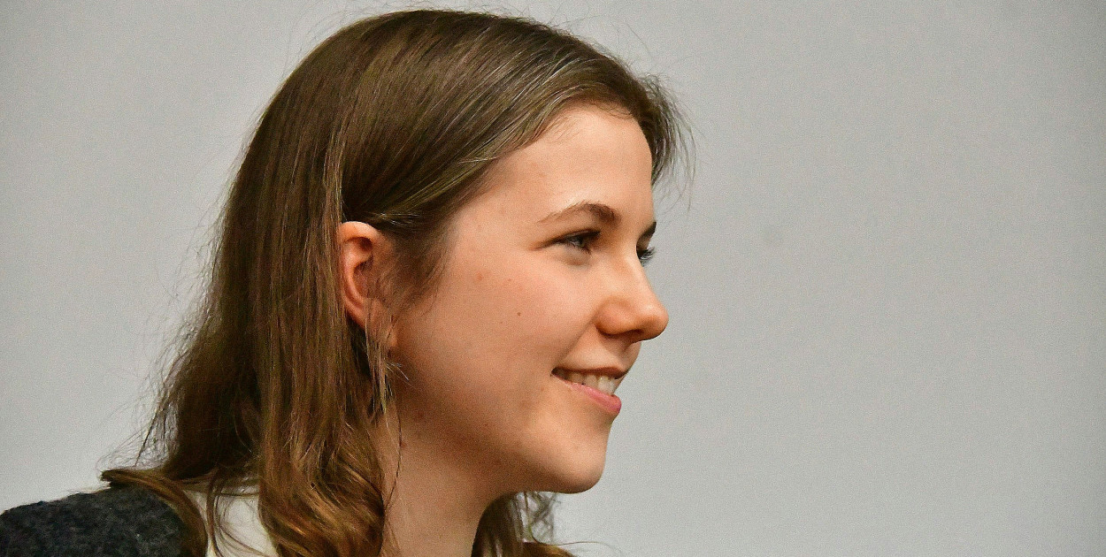 Aktorka uczyła czytać publicznie Pismo Święte