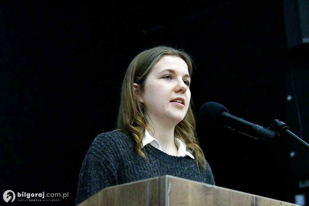 Aktorka uczyła czytać publicznie Pismo Święte