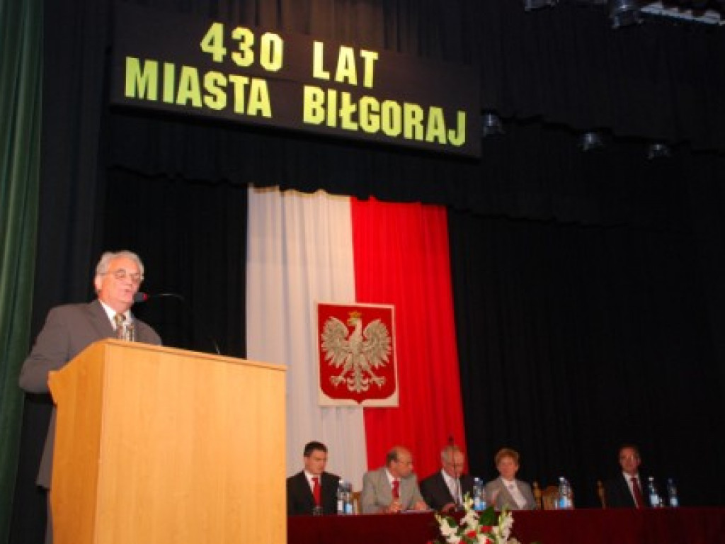 1578 – 2008