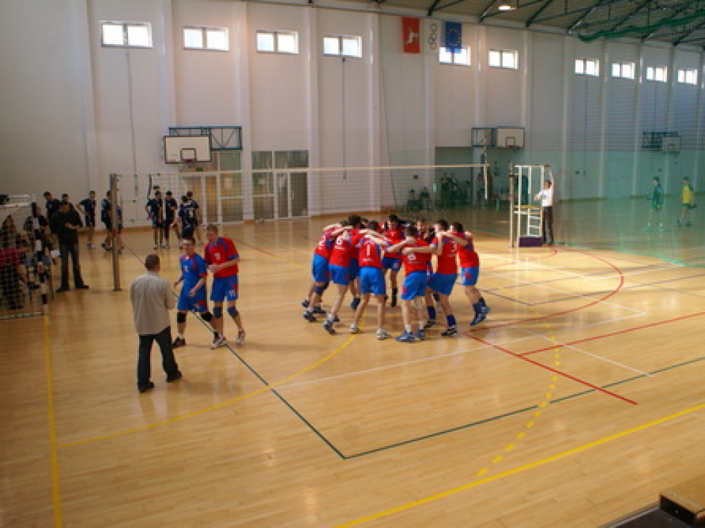 Siatkarze z LEŚNIKA BRĄZOWYMI MEDALISTAMI finałów wojewódzkiej licealiady