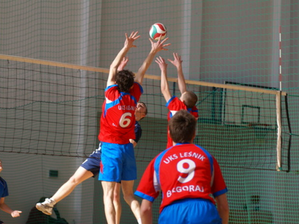 Siatkarze z LEŚNIKA BRĄZOWYMI MEDALISTAMI finałów wojewódzkiej licealiady