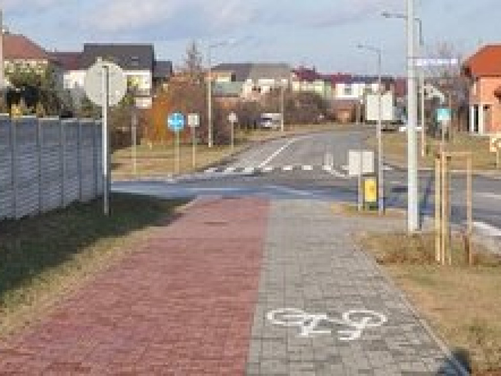 Zmiana organizacji ruchu rowerowego przy ul. Poniatowskiego (na odcinku od ul. Harcerskiej do ul. Cichej)