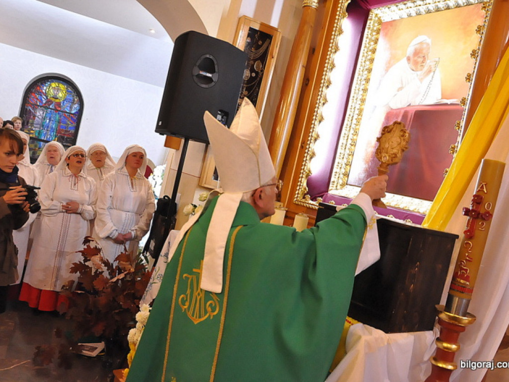Kolejna biłgorajska świątynia ma relikwie Jana Pawła II (FOTO)