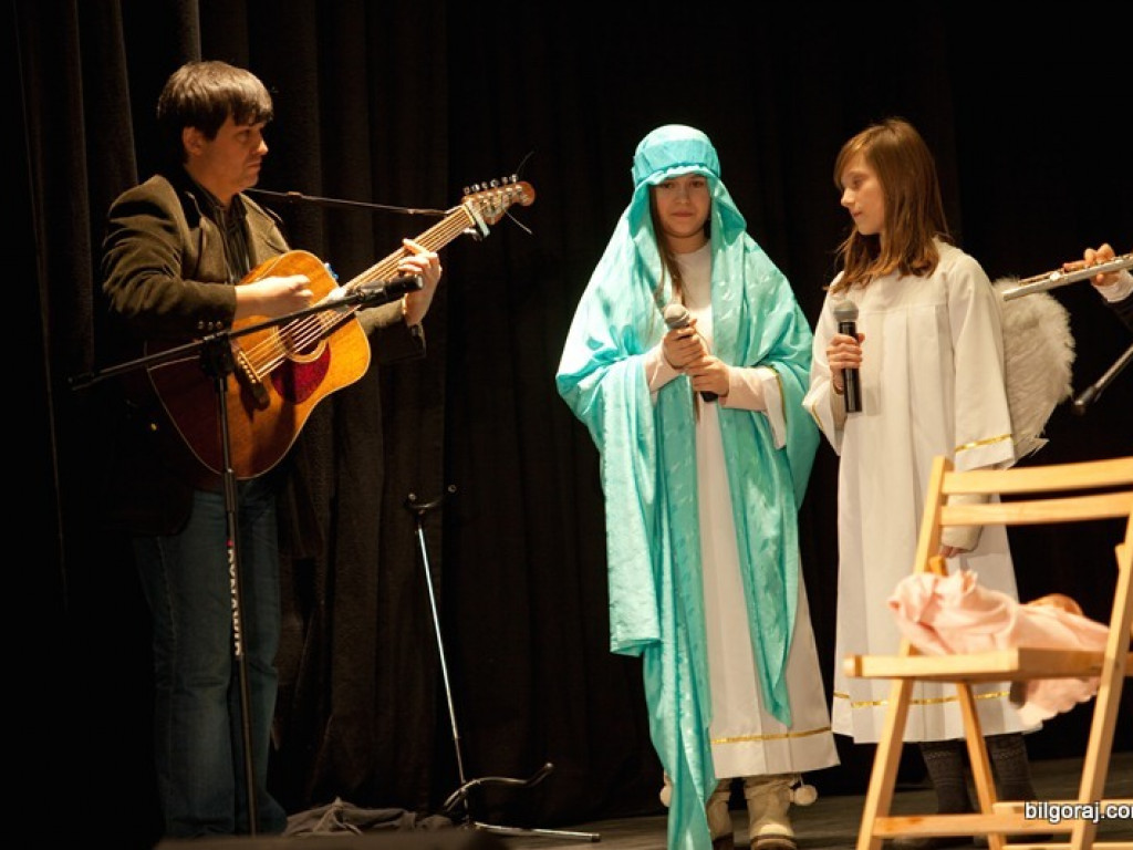 BIŁGORAJ: Koncert kolęd i piosenek świątecznych