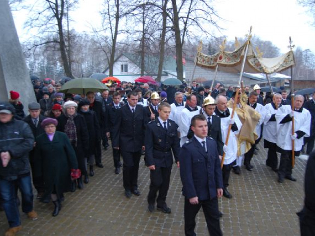 Chrystus Zmartwychwstał. Prawdziwie Zmartwychwstał
