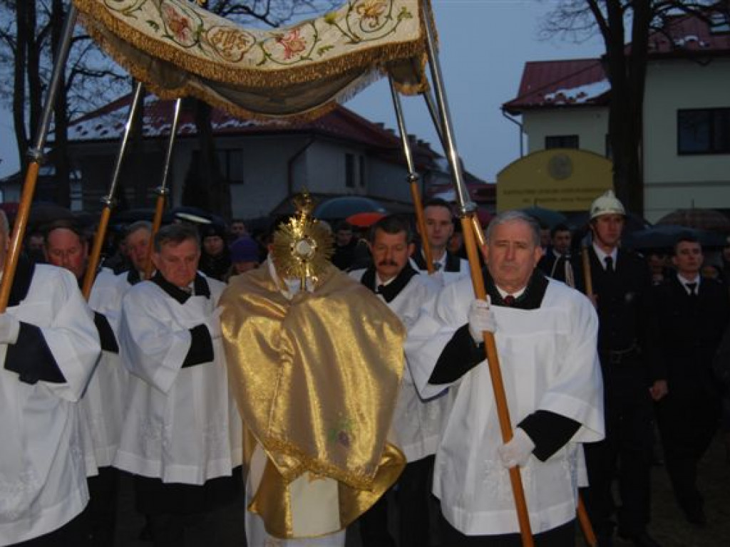 Chrystus Zmartwychwstał. Prawdziwie Zmartwychwstał