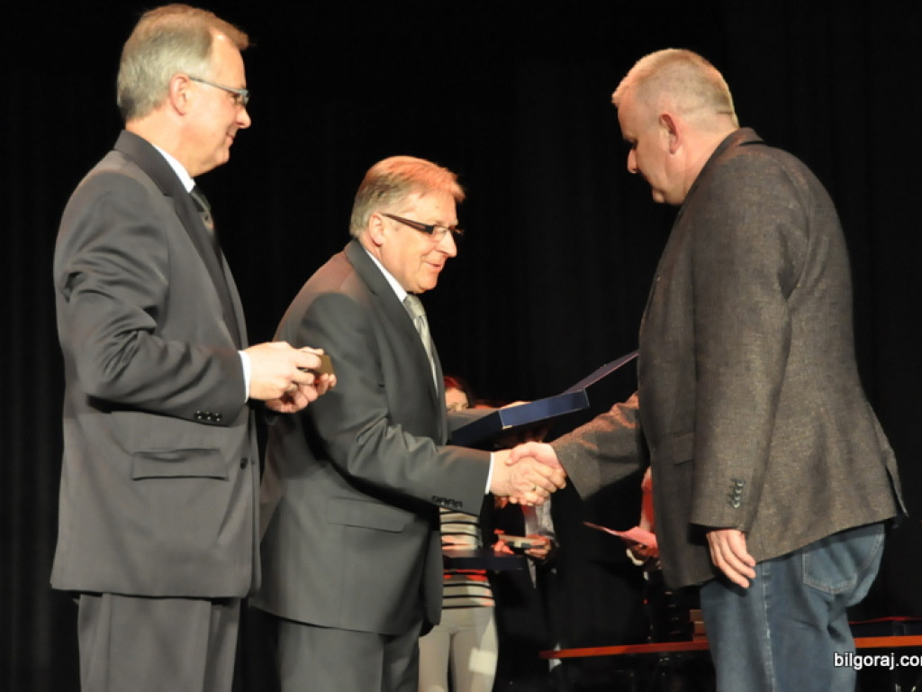 Burmistrz nagrodził najlepszych sportowców i działaczy kultury