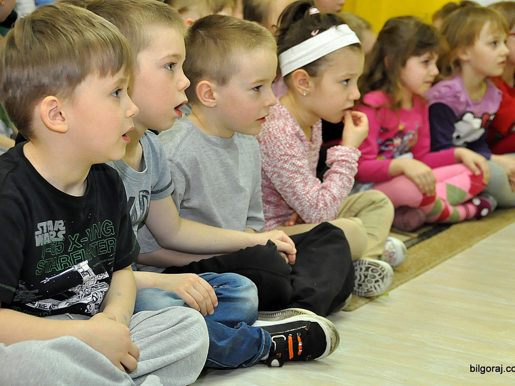 Jaś i Małgosia, czyli rodzice i nauczyciele dzieciom (FOTO)