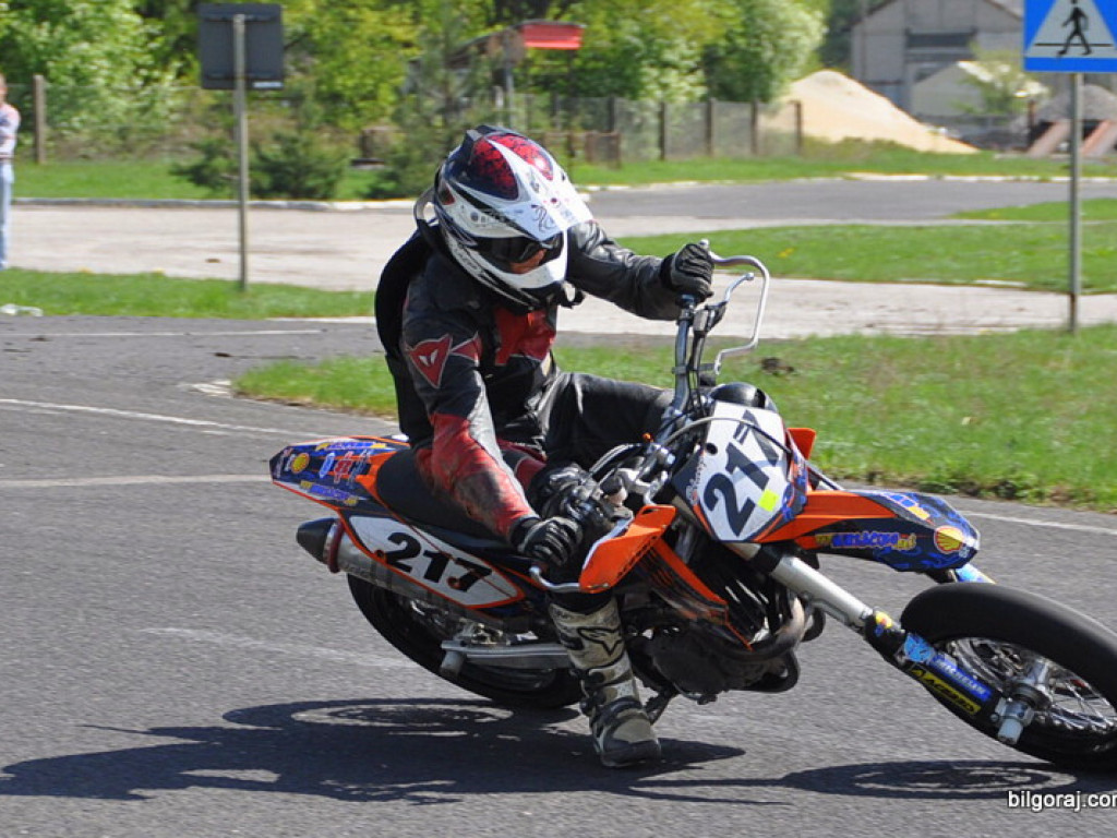 Biłgoraj Moto Majówka 2013: Zientarski i wyścigi motocyklowe (FOTO, VIDEO, WYNIKI)