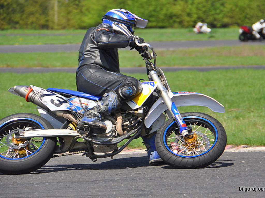 Biłgoraj Moto Majówka 2013: Zientarski i wyścigi motocyklowe (FOTO, VIDEO, WYNIKI)