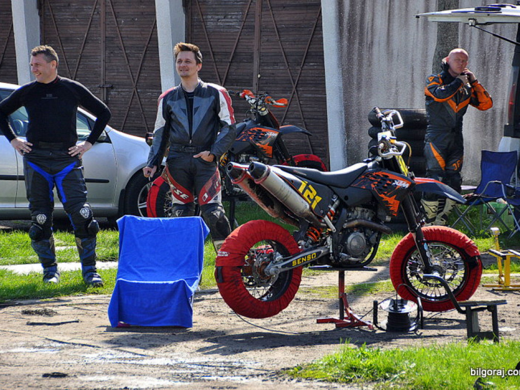 Biłgoraj Moto Majówka 2013: Zientarski i wyścigi motocyklowe (FOTO, VIDEO, WYNIKI)
