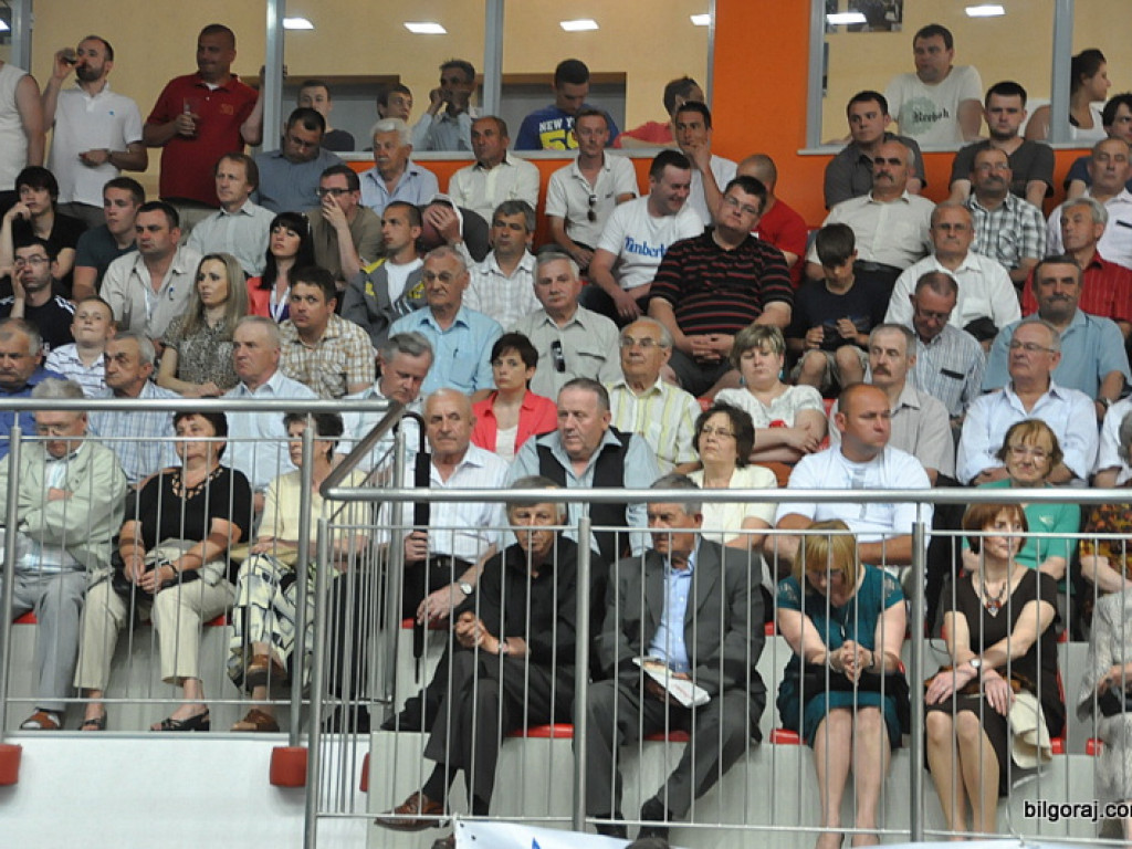 Kaczyński w Biłgoraju: Jest alternatywa dla tego rządu. To PiS! (FOTO, VIDEO)