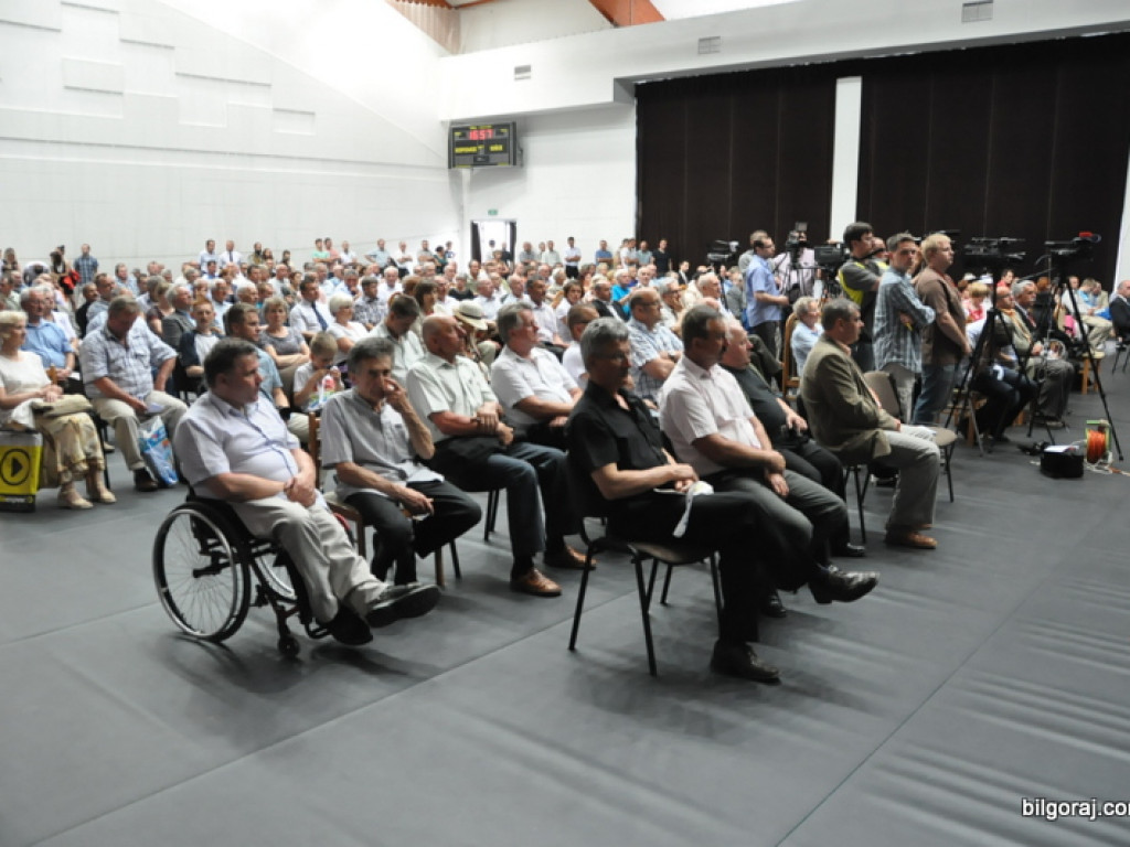 Kaczyński w Biłgoraju: Jest alternatywa dla tego rządu. To PiS! (FOTO, VIDEO)