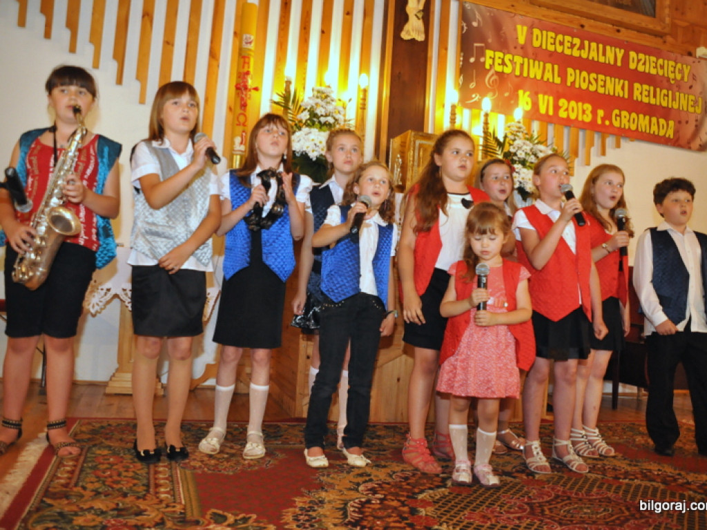 V Diecezjalny Dziecięcy Festiwal Pioseki Religijnej (FOTO, WYNIKI)