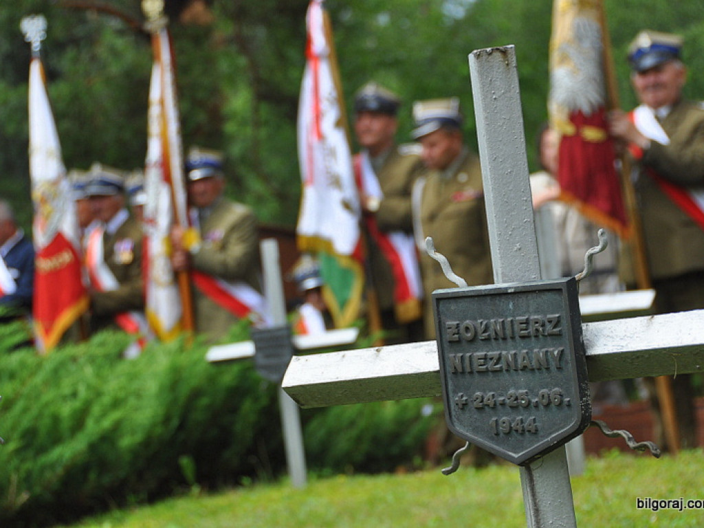 Bo wolność krzyżami się mierzy...