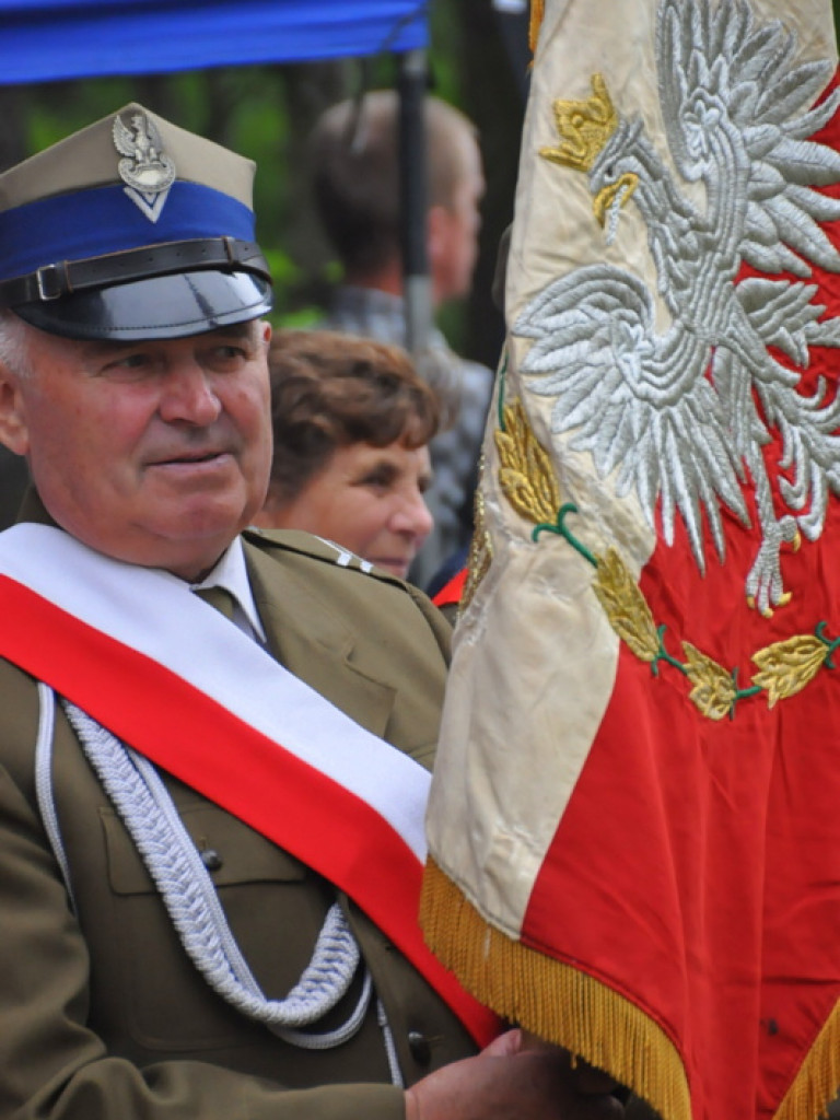 Bo wolność krzyżami się mierzy...
