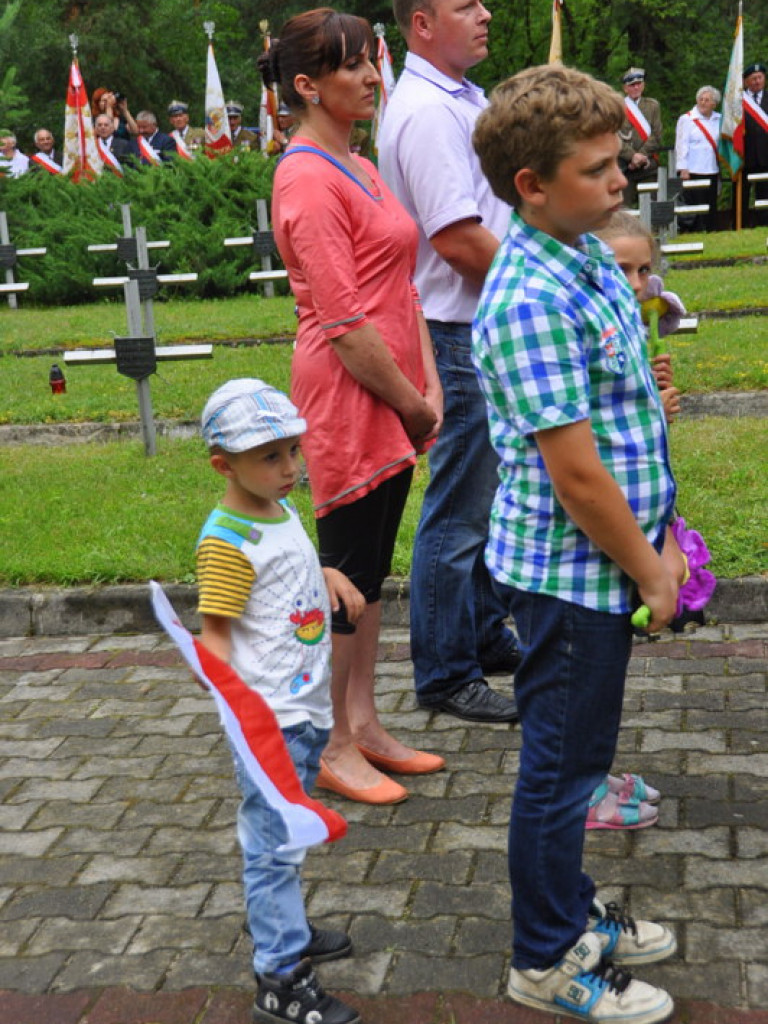 Bo wolność krzyżami się mierzy...