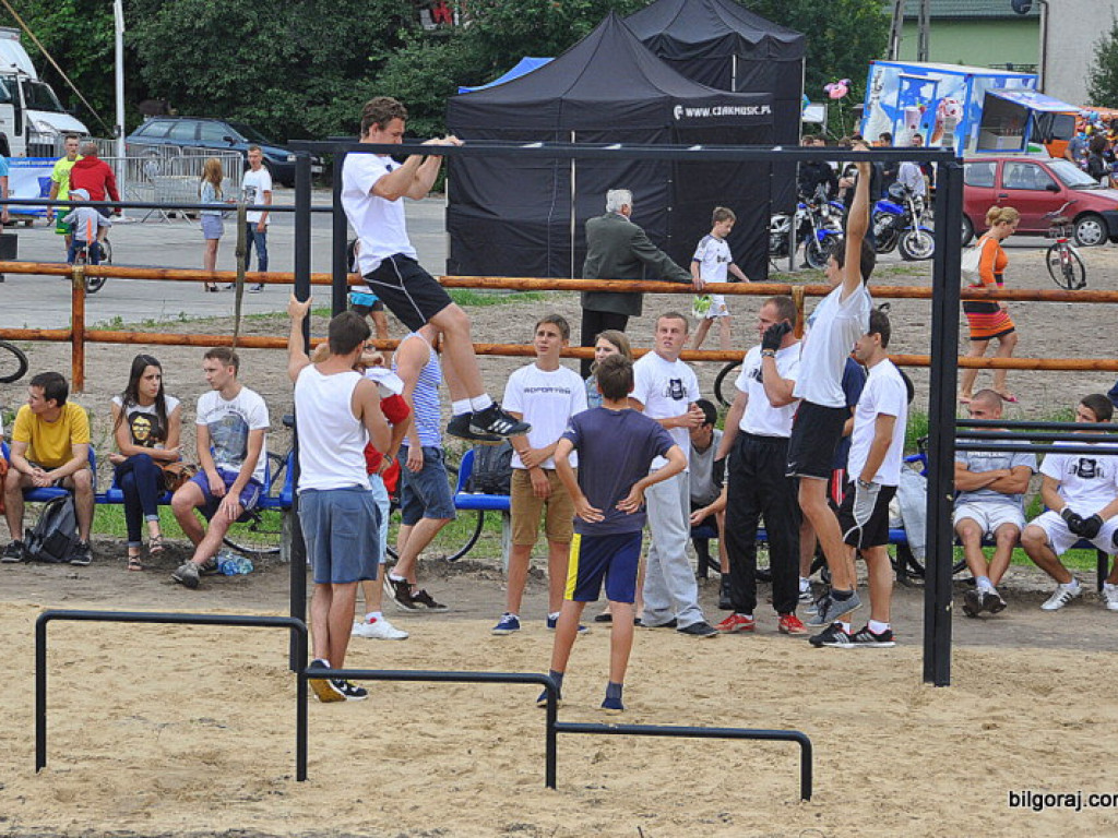 Street workout Biłgoraj - otwarcie parku do ćwiczeń (FOTO)