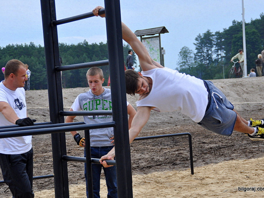 Street workout Biłgoraj - otwarcie parku do ćwiczeń (FOTO)