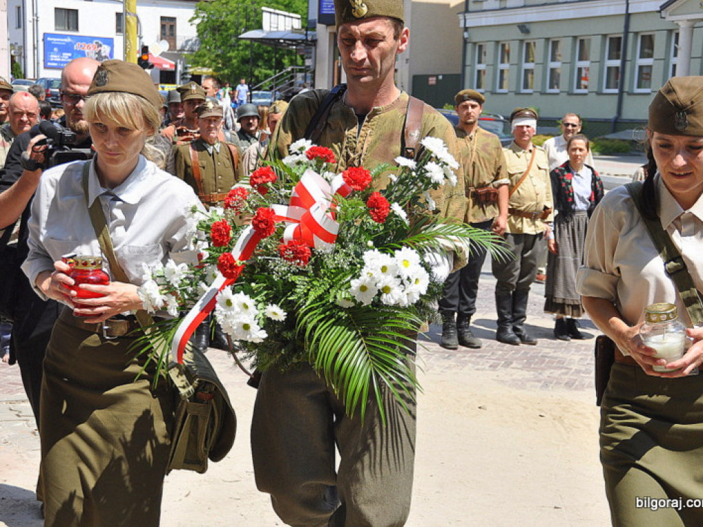 Inscenizacja w rocznicę mordu - zobacz FOTORELACJĘ