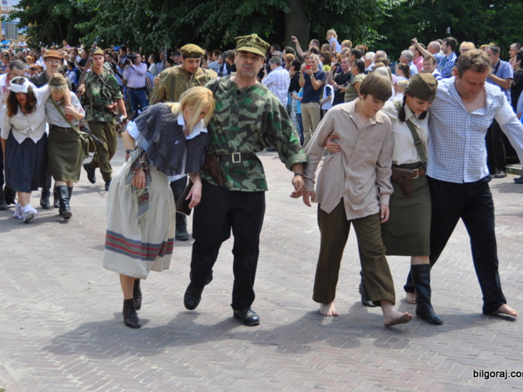 Inscenizacja w rocznicę mordu - zobacz FOTORELACJĘ