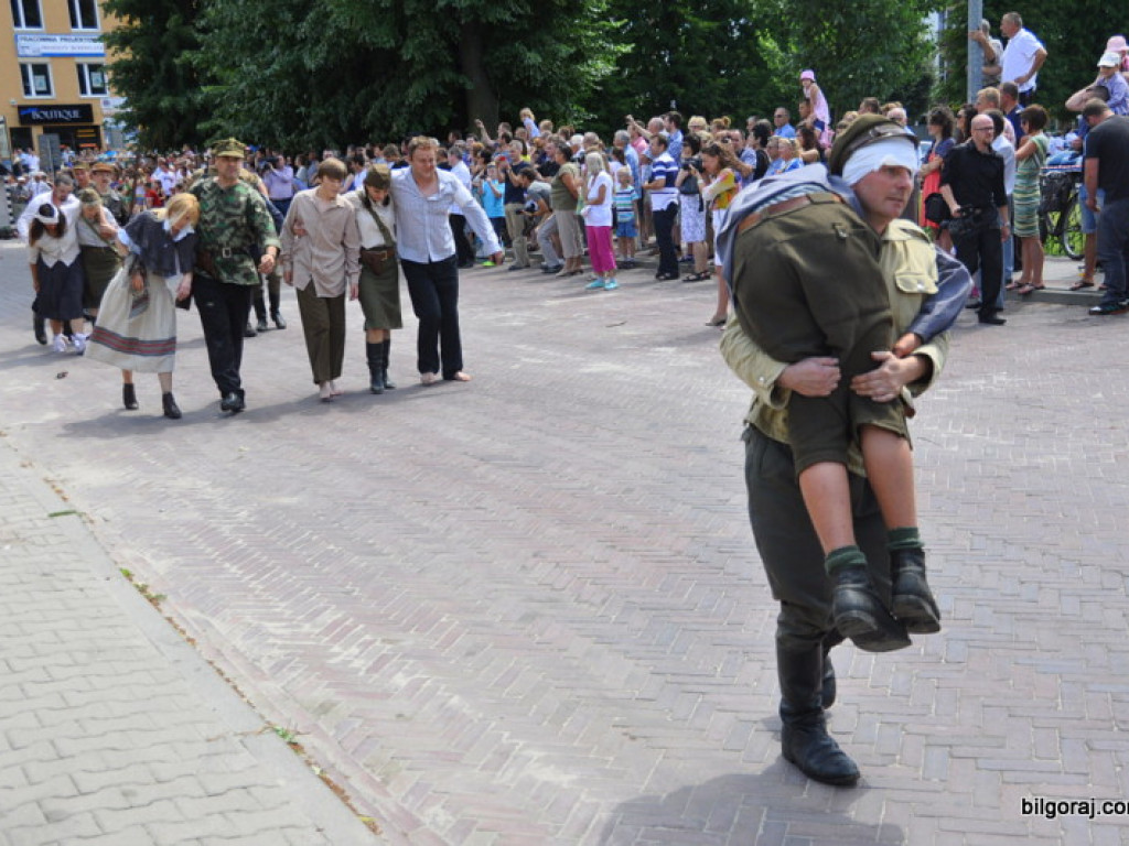 Inscenizacja w rocznicę mordu - zobacz FOTORELACJĘ