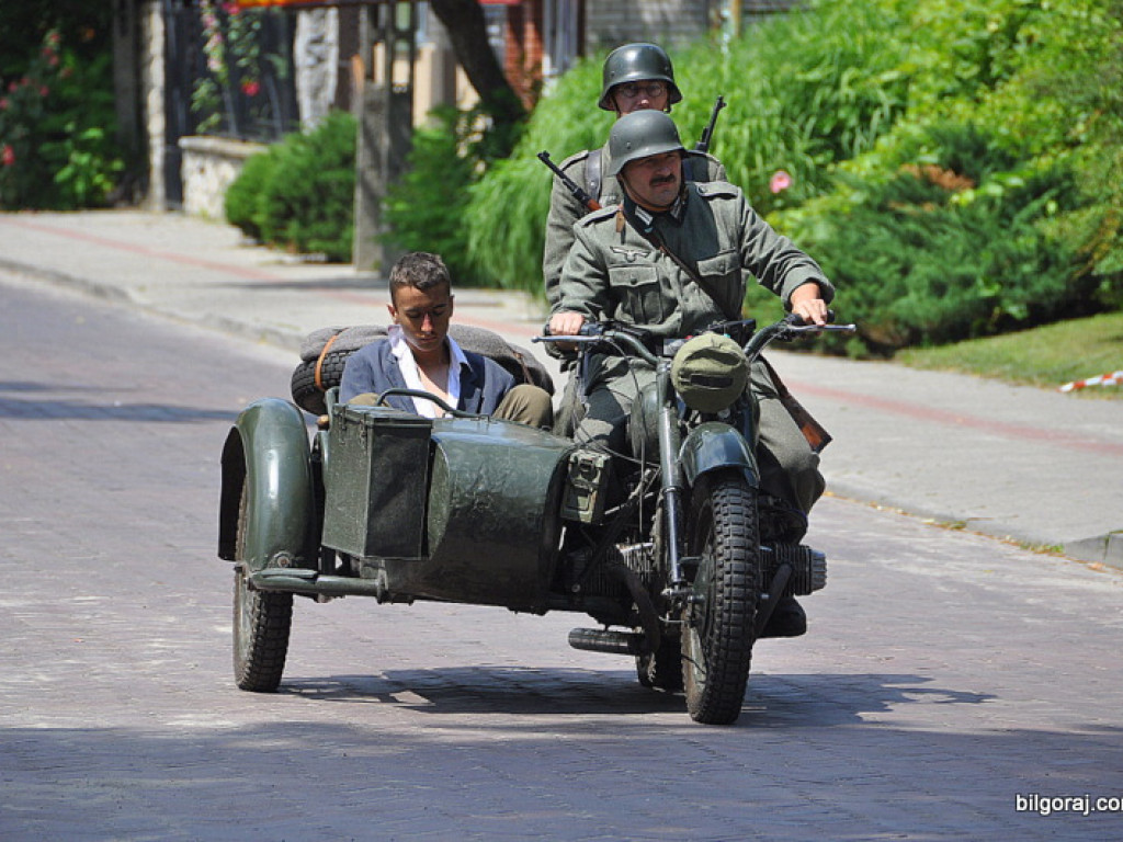Inscenizacja w rocznicę mordu - zobacz FOTORELACJĘ