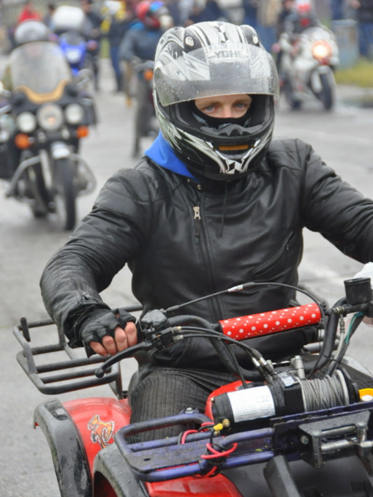 XI Zlot Motocyklowy: Parada przez Miasto i prezentacja motocykli (FOTO)