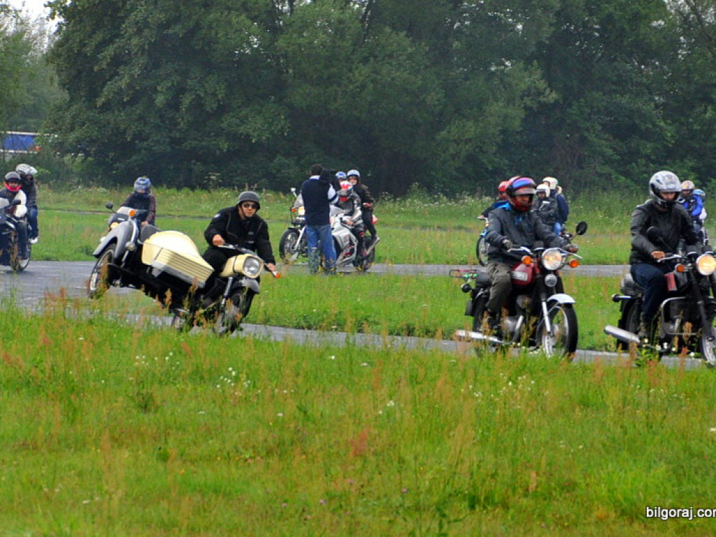 XI Zlot Motocyklowy: Parada przez Miasto i prezentacja motocykli (FOTO)