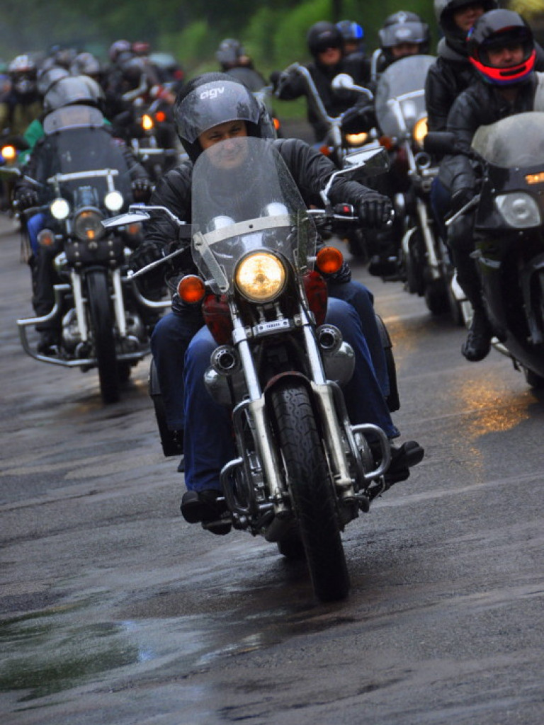 XI Zlot Motocyklowy: Parada przez Miasto i prezentacja motocykli (FOTO)