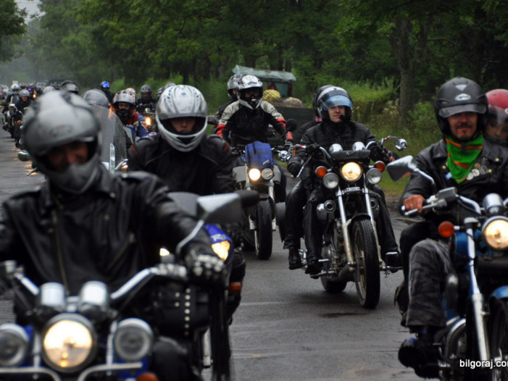 XI Zlot Motocyklowy: Parada przez Miasto i prezentacja motocykli (FOTO)