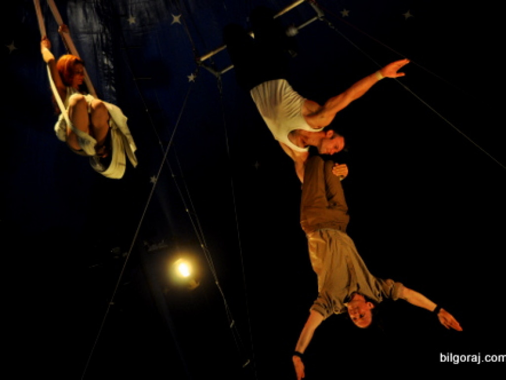 Spektakl nowocyrkowej trupy Pandoras Circus (FOTO)