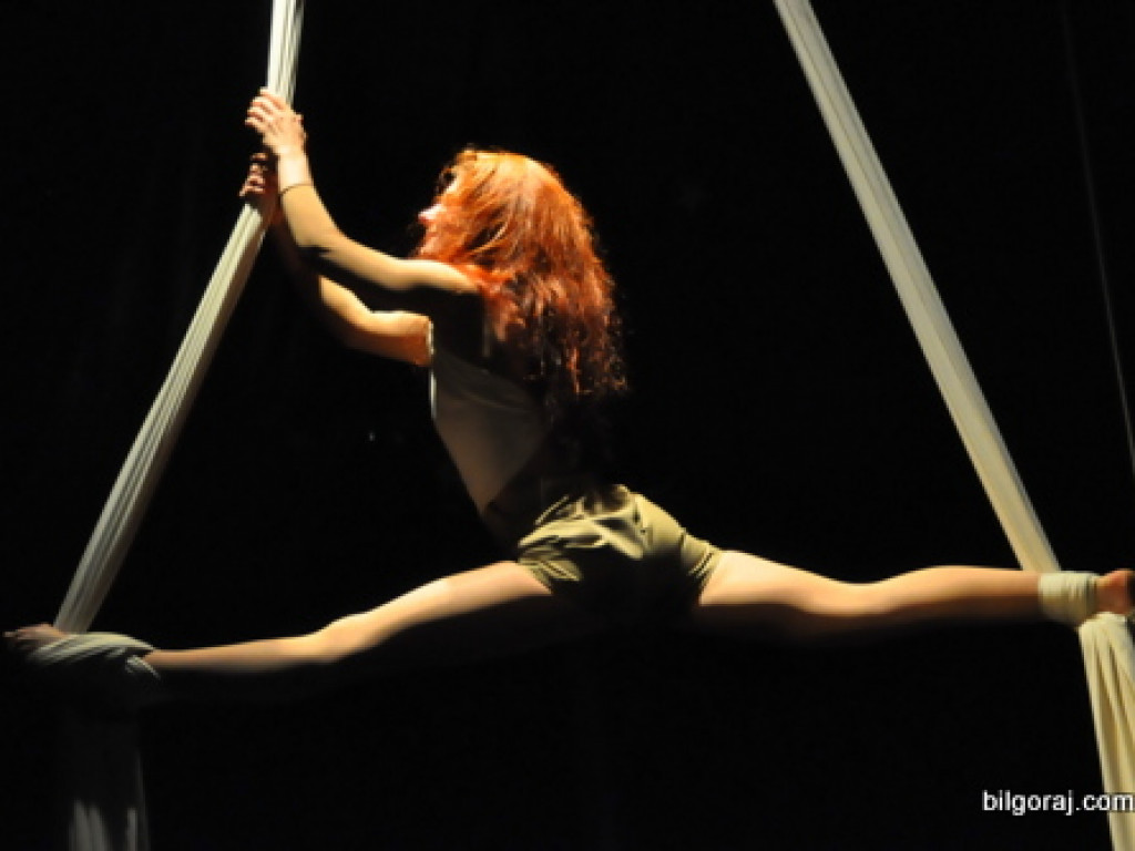 Spektakl nowocyrkowej trupy Pandoras Circus (FOTO)
