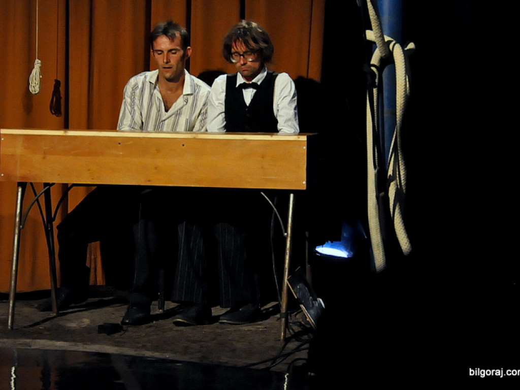 Spektakl nowocyrkowej trupy Pandoras Circus (FOTO)