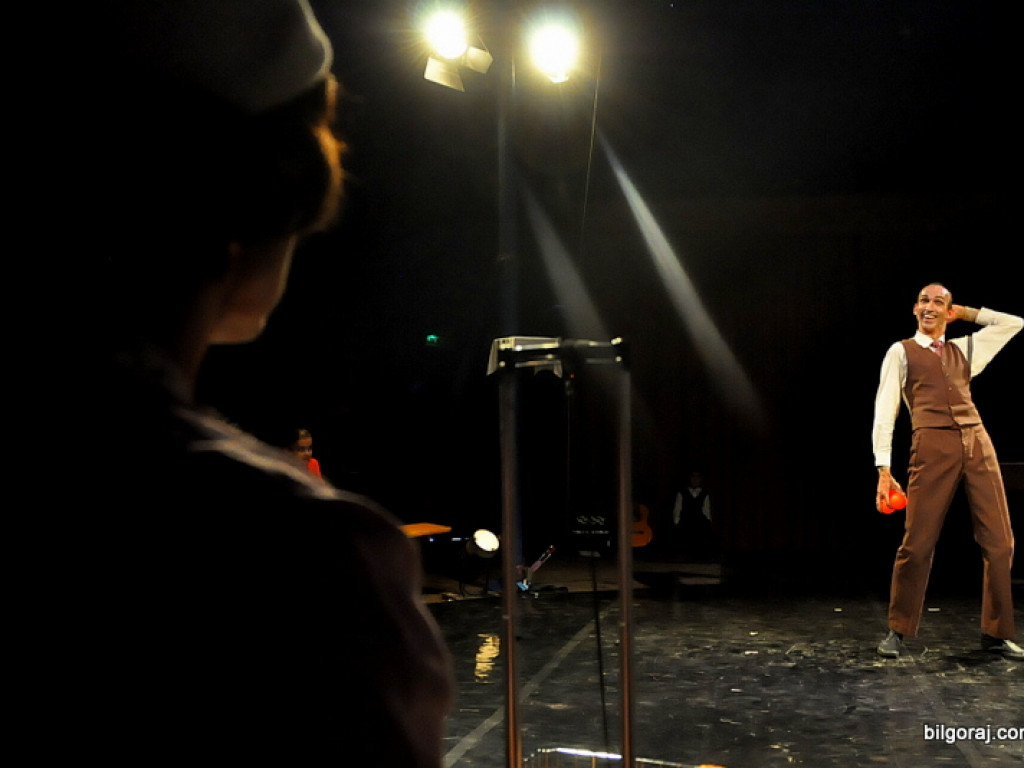 Spektakl nowocyrkowej trupy Pandoras Circus (FOTO)