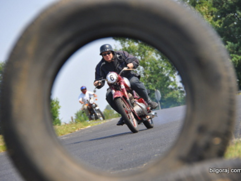 Wyścigi motocykli zabytkowych - Biłgoraj 2013 (FOTO)