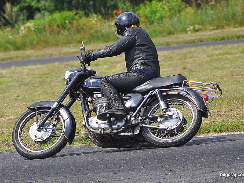 Wyścigi motocykli zabytkowych - Biłgoraj 2013 (FOTO)